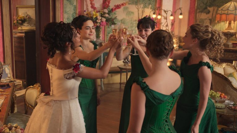 Os produtores dos Buccaneers analisam aquele baile de debutante que causa pânico