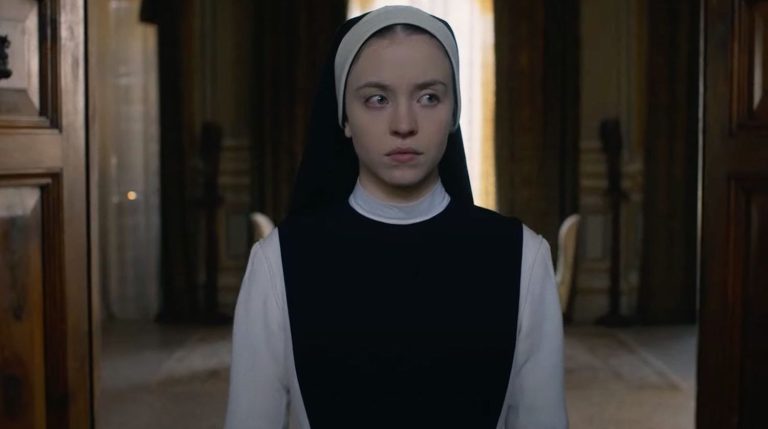 Veja Sydney Sweeney como uma freira que não se diverte no trailer da Imaculada Demoníaca