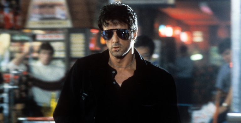 Como uma proposta policial fracassada de Beverly Hills levou ao filme mais selvagem de Sylvester Stallone