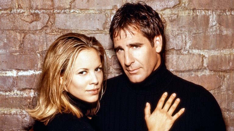 O Sr. e a Sra. Smith de 1996 são o nexo da história da TV