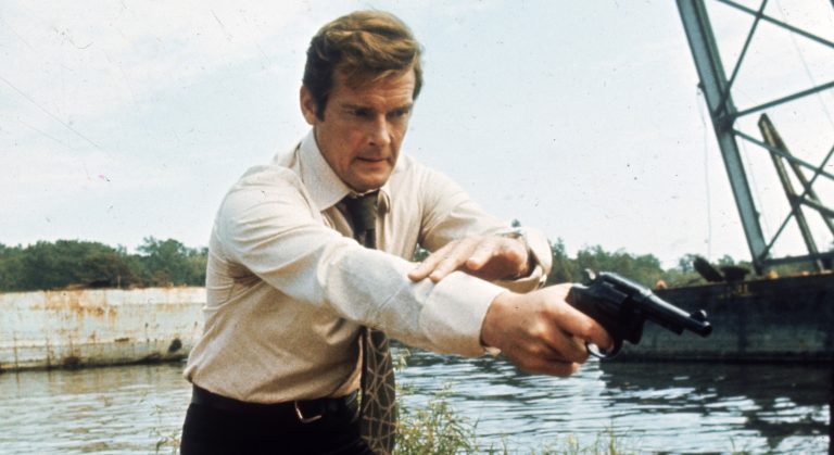 O pior personagem de James Bond de todos os tempos foi inspirado em uma série de comerciais de automóveis