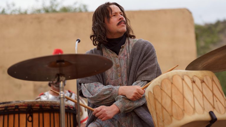 Ike Barinholtz acabou de colocar o Jeopardy!  História