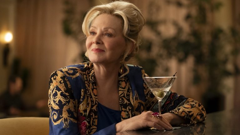 Hacks Season 3 revela brilhantemente o que significa ser um ícone gay