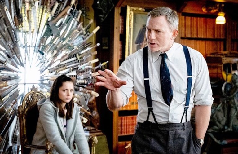 O título da sequência de Knives Out, 'Wake Up Dead Man', promete um mistério mais sombrio de Benoit Blanc