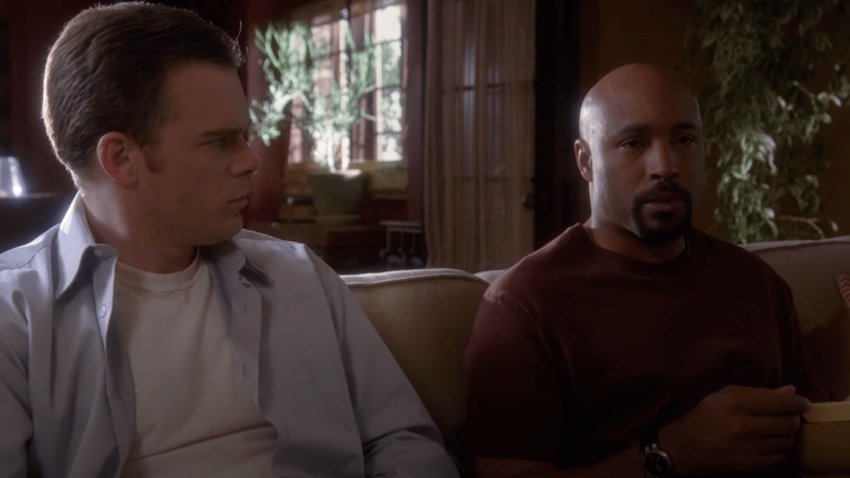 David e Keith, do Six Feet Under, revolucionaram casais LGBTQ+ na TV sem sequer tentar