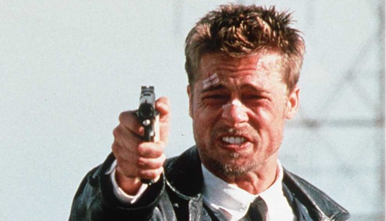 Brad Pitt revela que o final horripilante de Seven quase foi alterado pelo estúdio