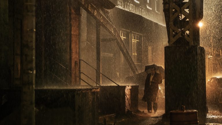 Crítica do episódio 1 do The Penguin: Colin Farrell não consegue encontrar seu lugar no spinoff do Batman