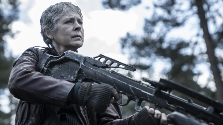 TWD: Carol encontra um caminho para a França na prévia exclusiva da 2ª temporada de Daryl Dixon