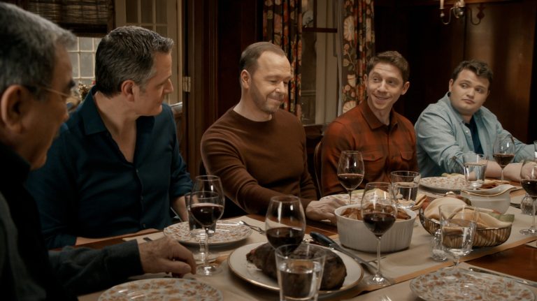 Como os jantares em família do Blue Bloods se tornaram a tradição mais aconchegante da TV