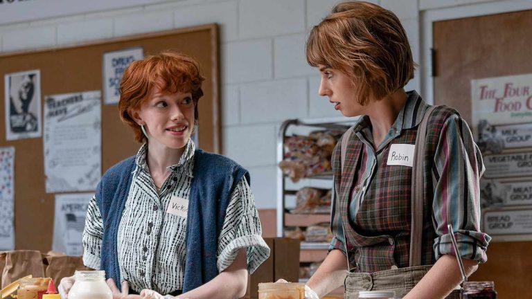 Stranger Things: a cena de revelação de Robin consolidou o legado queer do programa