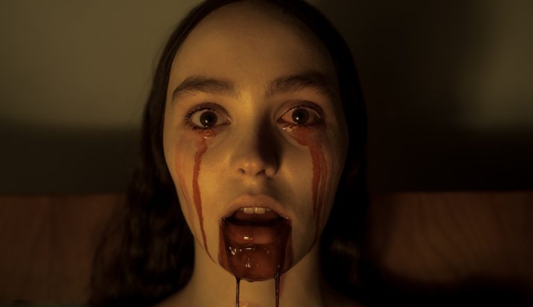 Revisão de Nosferatu: Belo pesadelo feito carne de Robert Eggers