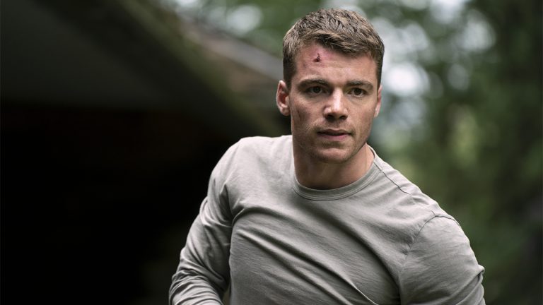 Recapitulação da 1ª temporada do Agente Noturno: a toupeira da Casa Branca, Camp David e a toupeira da Casa Branca O pai de Peter era culpado?