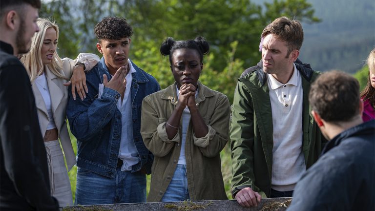 Se os traidores provam alguma coisa, é que ninguém sabe de nada