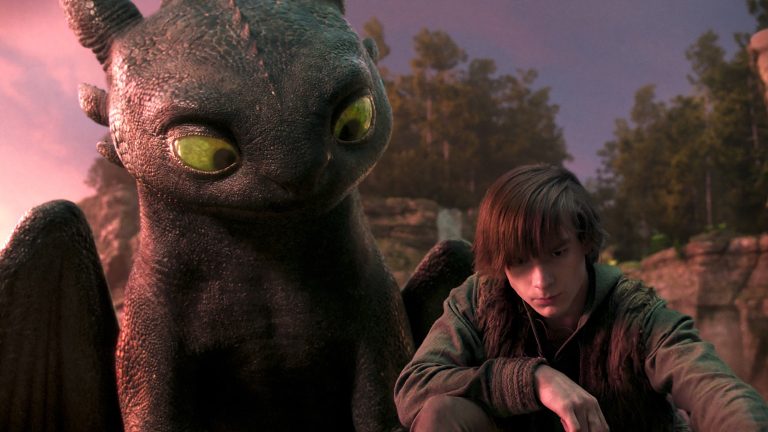Como treinar seu remake de ação ao vivo do dragão precisa evitar o maior erro da Disney