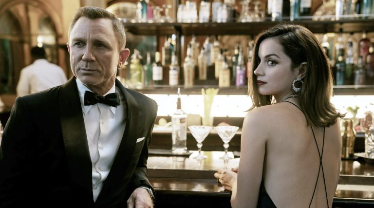 James Bond tem novos produtores, então talvez possamos parar de surtar