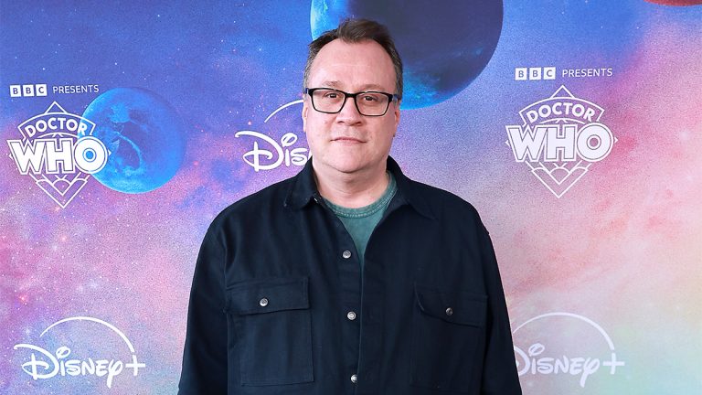 Russell T Davies entrevista: "Doctor Who é o show mais emocionante do mundo"