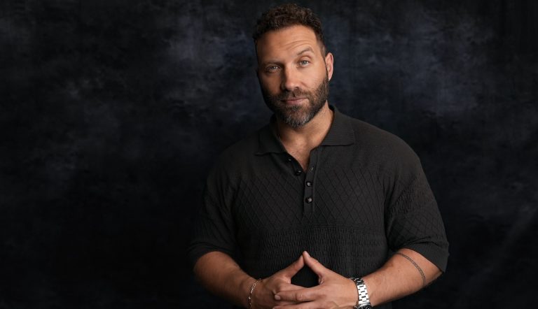 Jai Courtney mergulha no legado de Chopper e Gênero Australiano Cinema