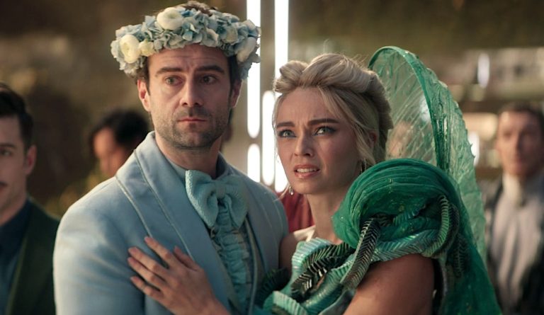 Star Trek: Strange New Worlds Showrunners explica uma abordagem única para o cânone