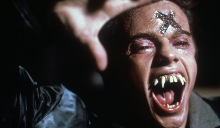 Fright Night previu os dois lados da cultura nerd há 40 anos