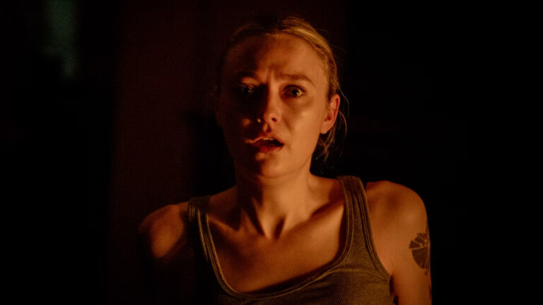 Revisão cruel: Dakota Fanning descobre horror na caixa de férias