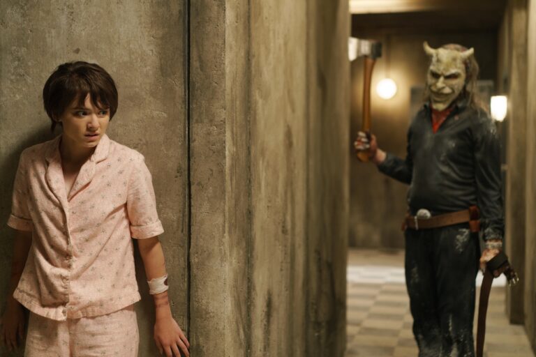 Revisão do Black Phone 2: uma sequência de Slasher com Icy Kills e um Fiery Ethan Hawke