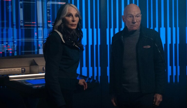 Gates McFadden diz que o comando do Star Trek Limited Crusher abre espaço para a Voyager