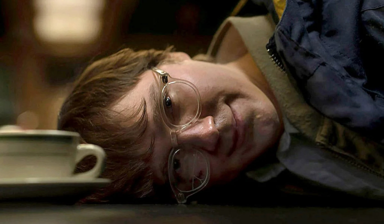 The Batman: Paul Dano quer retornar como o Charada na TV