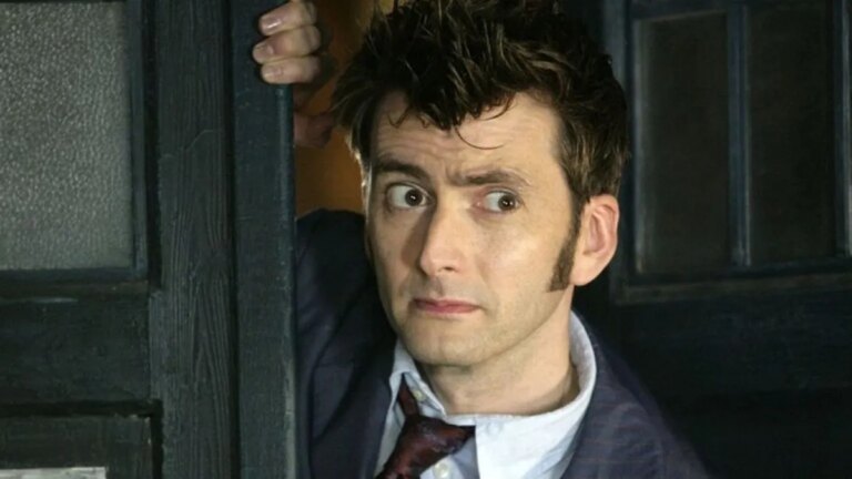 David Tennant está retornando para Doctor Who novamente, mas não da maneira que você pensa
