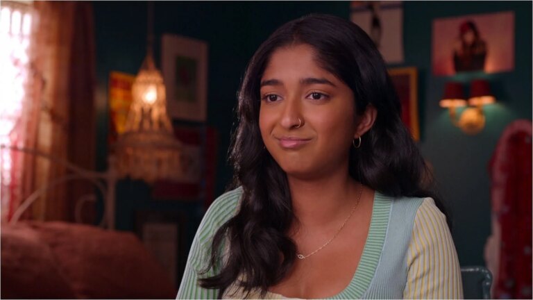 Maitreyi Ramakrishnan fala sobre Nunca e por que precisamos de mais dramas adolescentes hoje