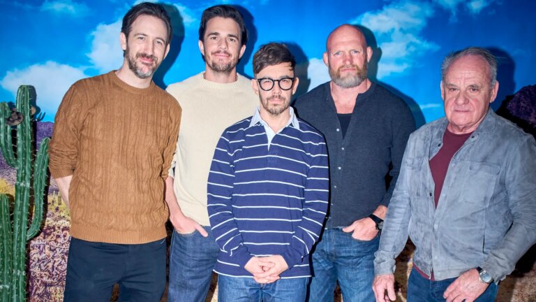 Sobre seu cadáver: Jorma Taccone quer um remake "Com dentes"