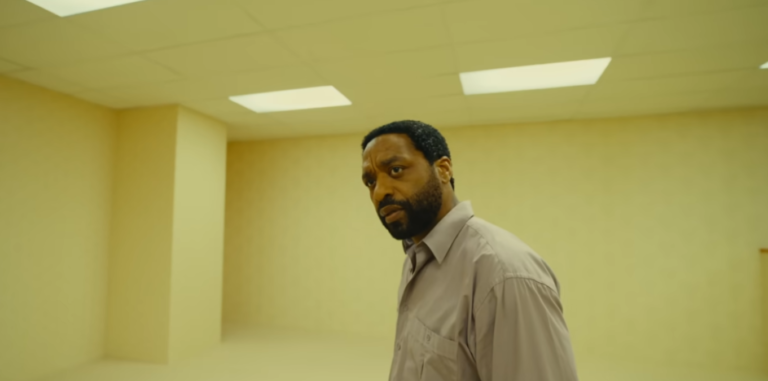 Trailer de Backrooms da A24 espera que o mundo esteja pronto para um novo filme de Creepypasta