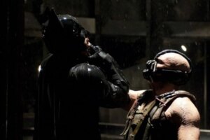 Filme de Bane e Deathstroke pode levar o vilão do Batman além de Tom Hardy