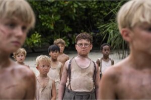 Revisão do Senhor das Moscas: Jack Thorne faz o clássico de William Golding parecer dolorosamente oportuno