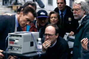 Como o diretor do Eraser, Chuck Russell, desafiou Arnold Schwarzenegger