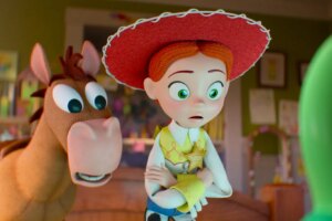 Crítica de Toy Story 5: Jessie cavalga novamente na aventura clássica da Pixar