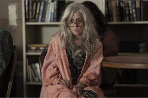 Judith Light analisa a trágica decisão de Dorry sobre o terror: diabo em prata
