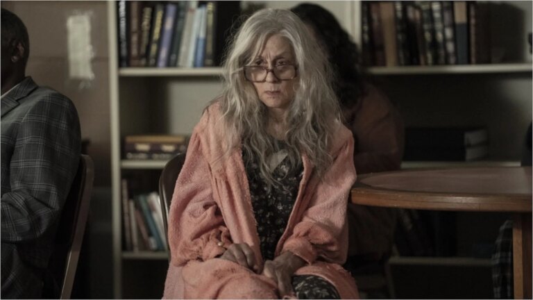 Judith Light analisa a trágica decisão de Dorry sobre o terror: diabo em prata
