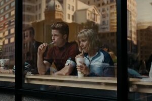 Os 14 personagens de filmes de empregos mais estranhos de alguma forma reprimidos