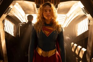 Supergirl merece coisa melhor do que o atual frenesi da mídia