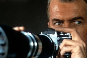 14 filmes onde eles poderiam ter chamado a polícia