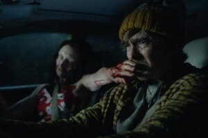 Zach Cregger promete que Resident Evil está estruturado exatamente como os jogos da velha escola